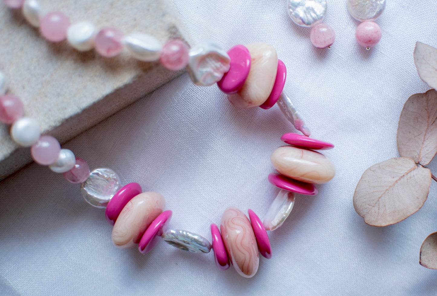 Chunky Pink Peach Ivory and White Marbled Acrylic Jewellery Set