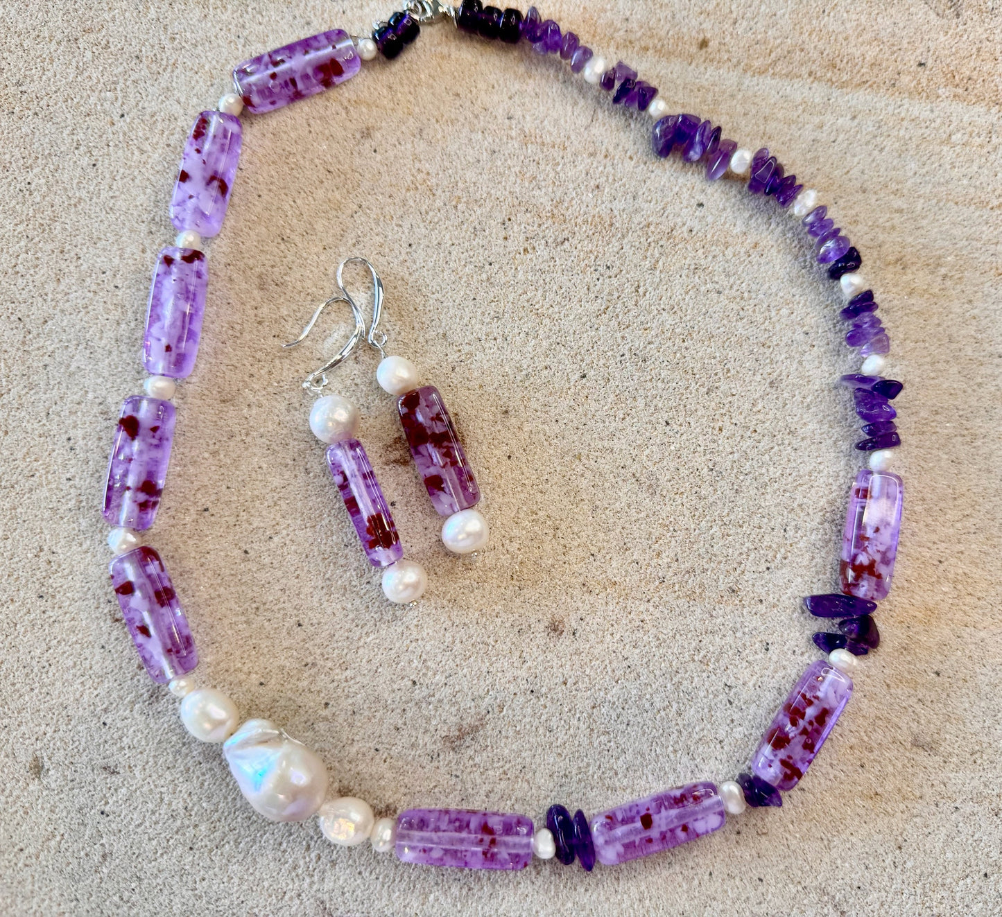 Vintage Purple Rust White Confetti Rectangle Lucite Beaded Jewellery