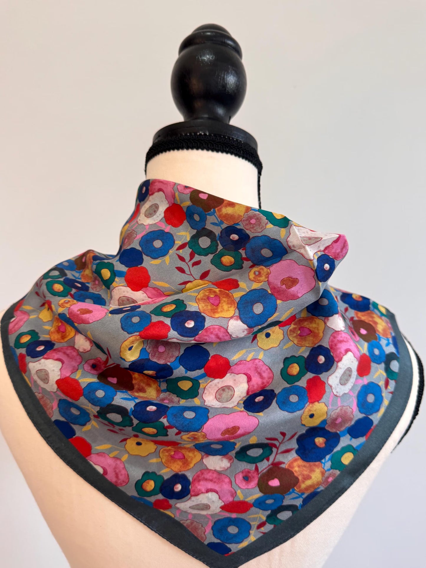 Multicolor Floral Grey Silk Scarf – Lightweight Bandana, Summer Hair Wrap, Abstract Travel Trendy Neckerchief