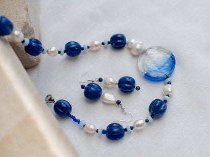 Vintage Navy Blue Lucite Fluted Oval Bead Jewellery