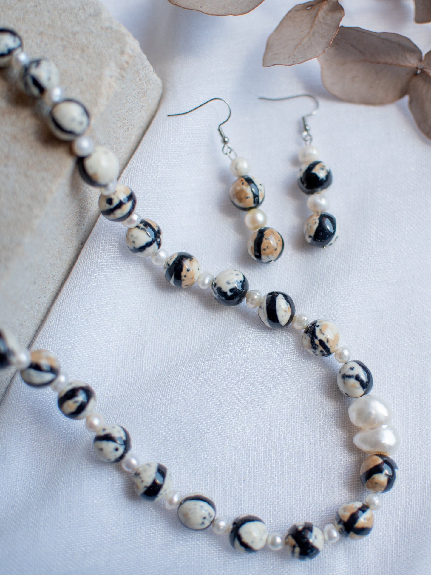 Round Rain Flower Beaded Jewellery Set