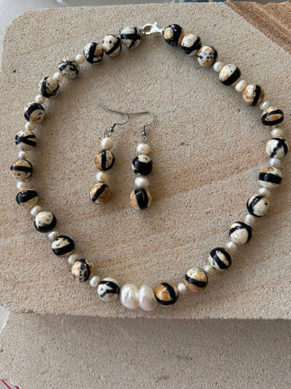 Round Rain Flower Beaded Jewellery Set