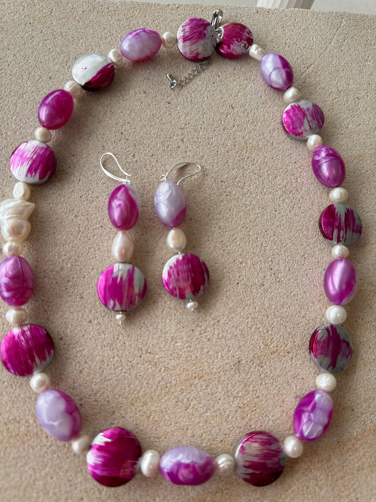 Opaque Hot Pink White Marbled Pearly Acrylic Oval Beads Jewellery Set