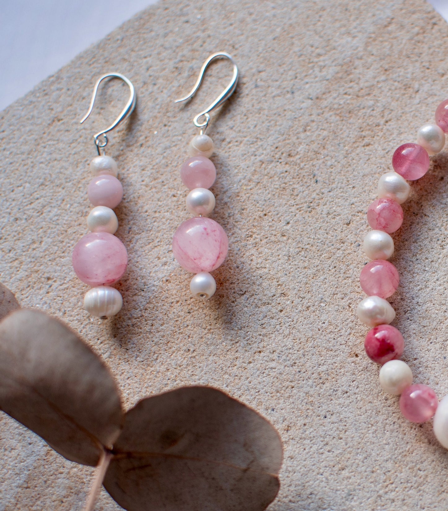 Pink Glass and Pearls Beaded Jewellery