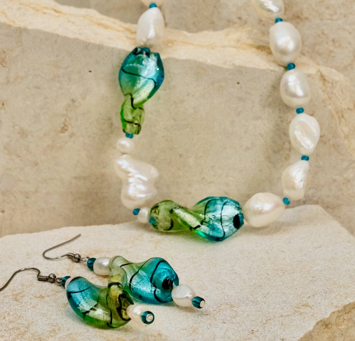 Freshwater Pearls & Twisted Glass Foil Bead Jewellery Set