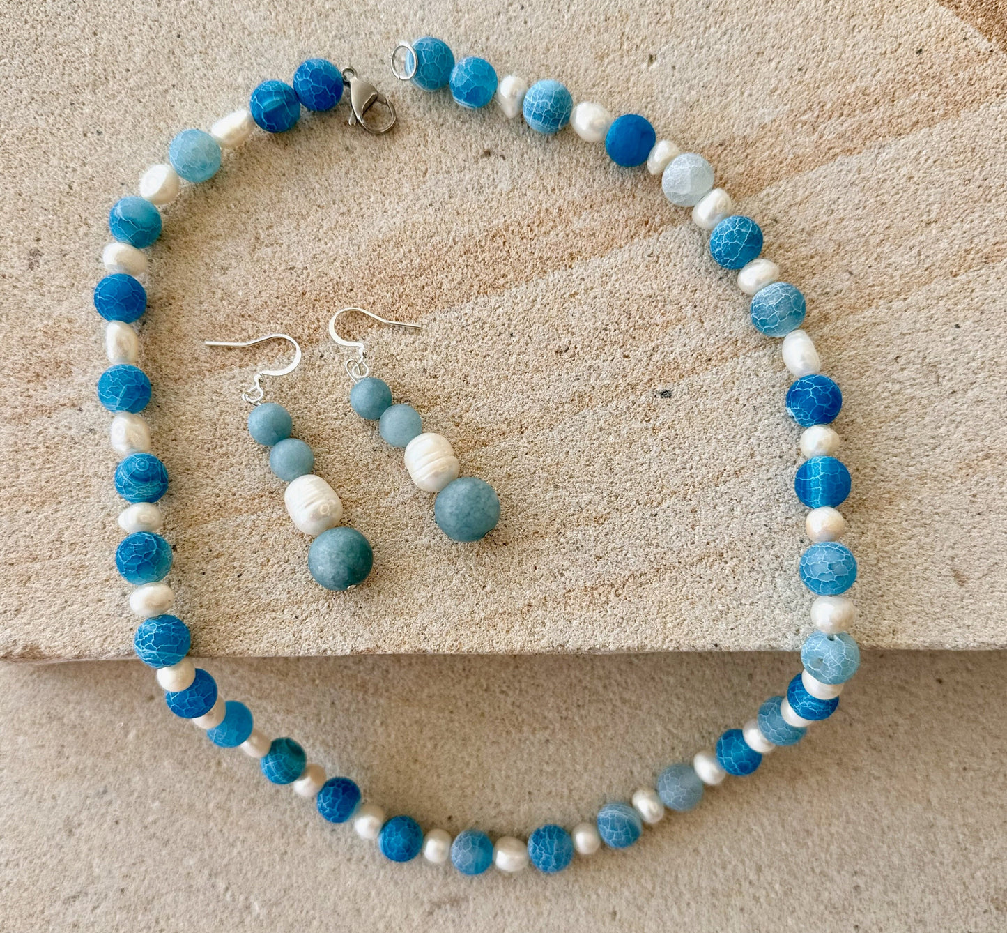 Striped Agate Beads and Freshwater Pearls Jewellery Set