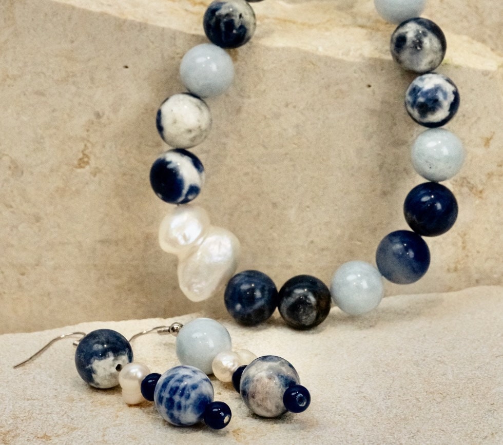 Sodalite & Baroque Pearl Beaded Jewellery Set