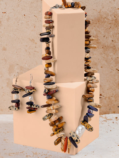 Brown Stone Tooth Stick Dagger Jewellery