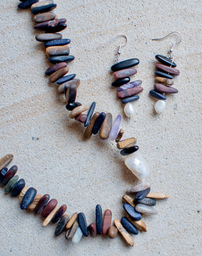 Brown Stone Tooth Stick Dagger Jewellery
